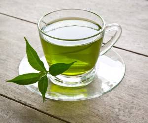 نوشیدن چای سبز